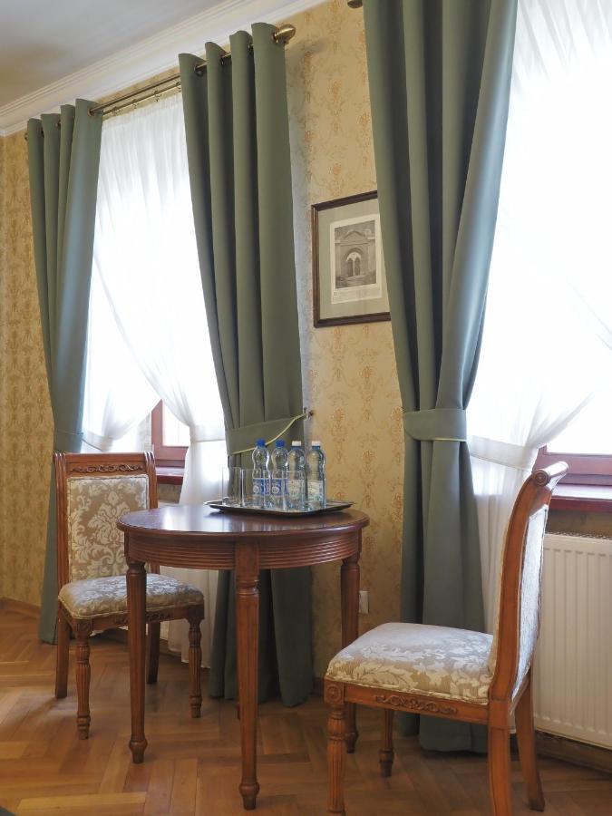Hotel Sarmata Zespol Dworski Sandoměř Exteriér fotografie