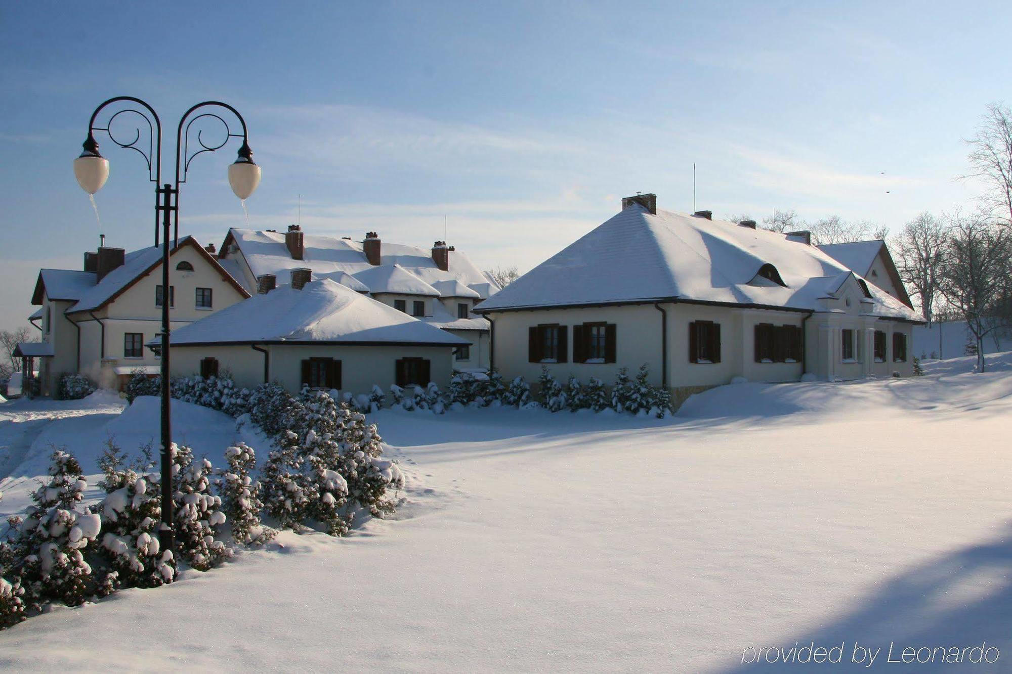Hotel Sarmata Zespol Dworski Sandoměř Exteriér fotografie