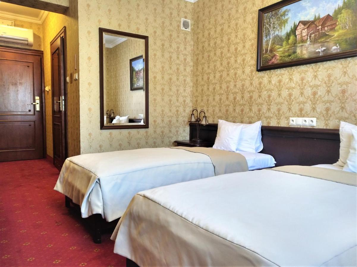 Hotel Sarmata Zespol Dworski Sandoměř Exteriér fotografie
